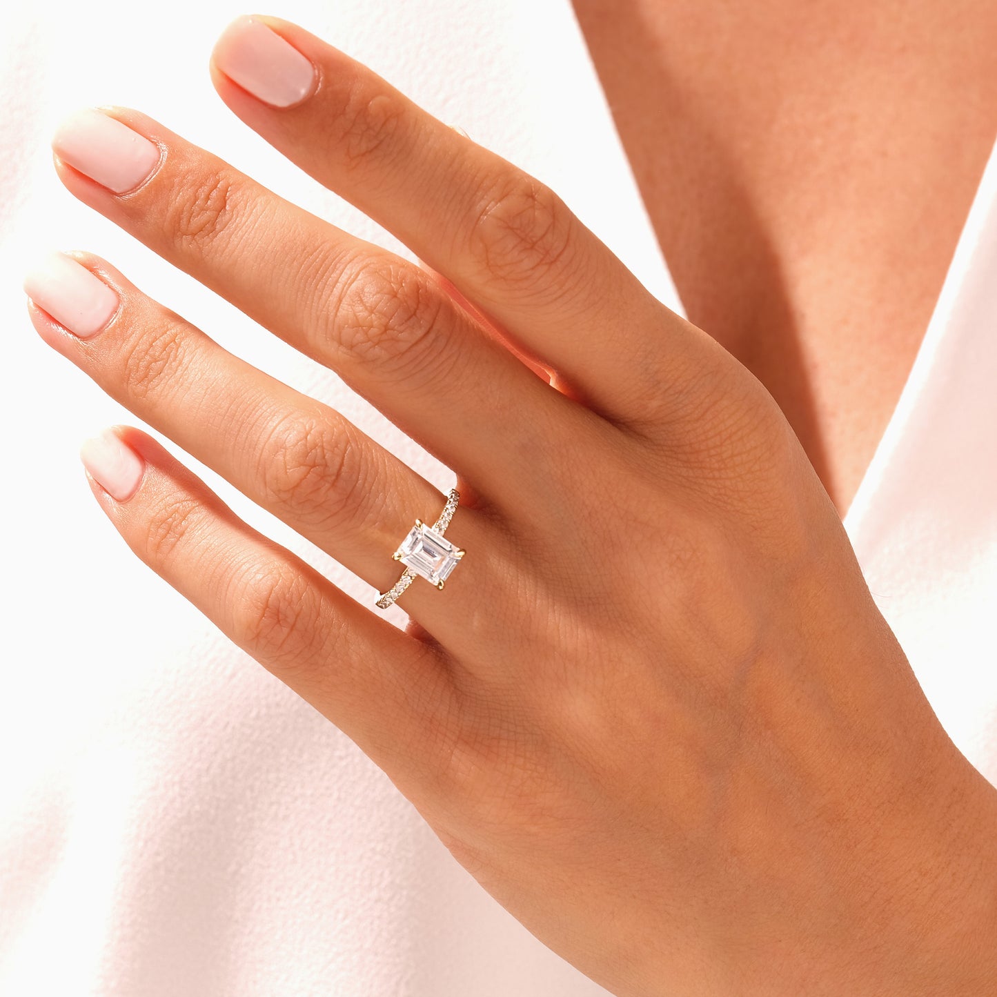 Bague de Fiançailles Lina emeraude