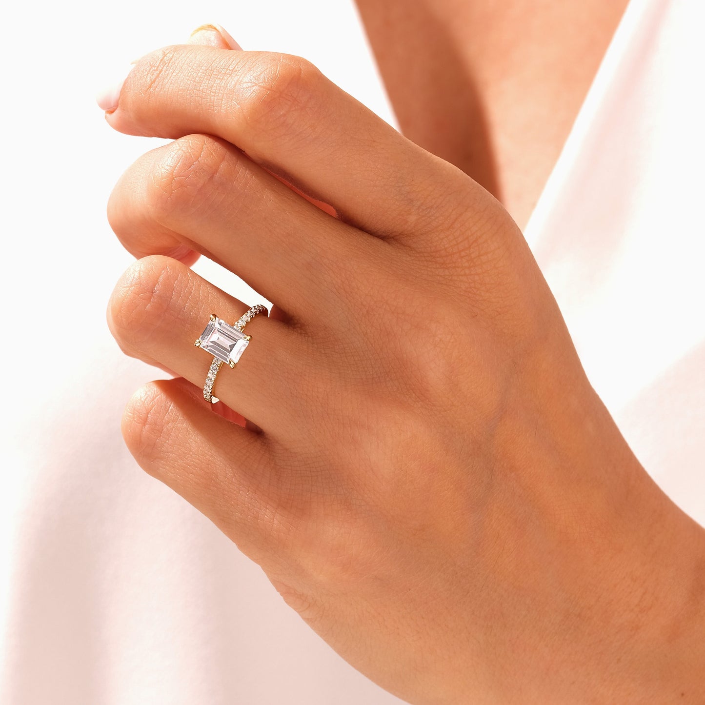 Bague de Fiançailles Lina emeraude